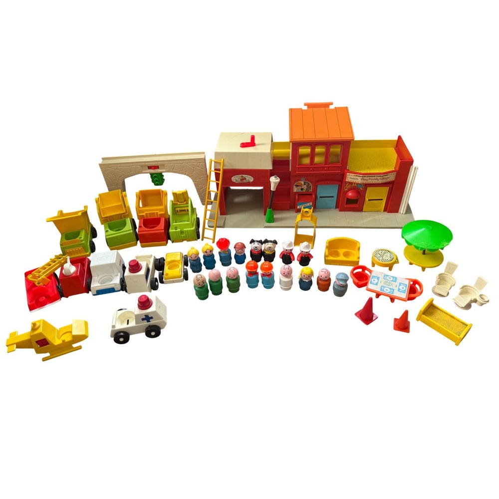 Vintage 1977 Fisher Price Little People play village Main Street parts bundle